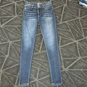 KanCan jeans size 26R
